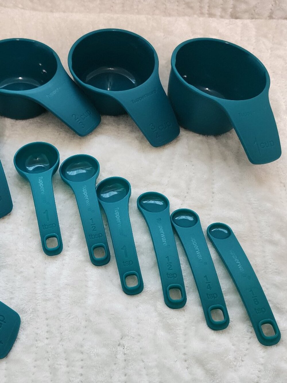 Tupperware Measuring Cups and Spoons Set, New, Never used.